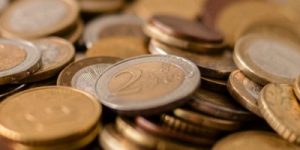 C类基金一般持有多久最好 它是怎么收费的 (https://www.cnq.net/) 基金基础教程 第1张