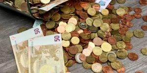 债券型基金适合长期投资还是短期投资 怎么去选择呢 (https://www.cnq.net/) 基金基础教程 第1张