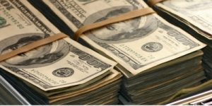 怎么判断基金是否该入手 该看哪些方面 (https://www.cnq.net/) 基金基础教程 第1张